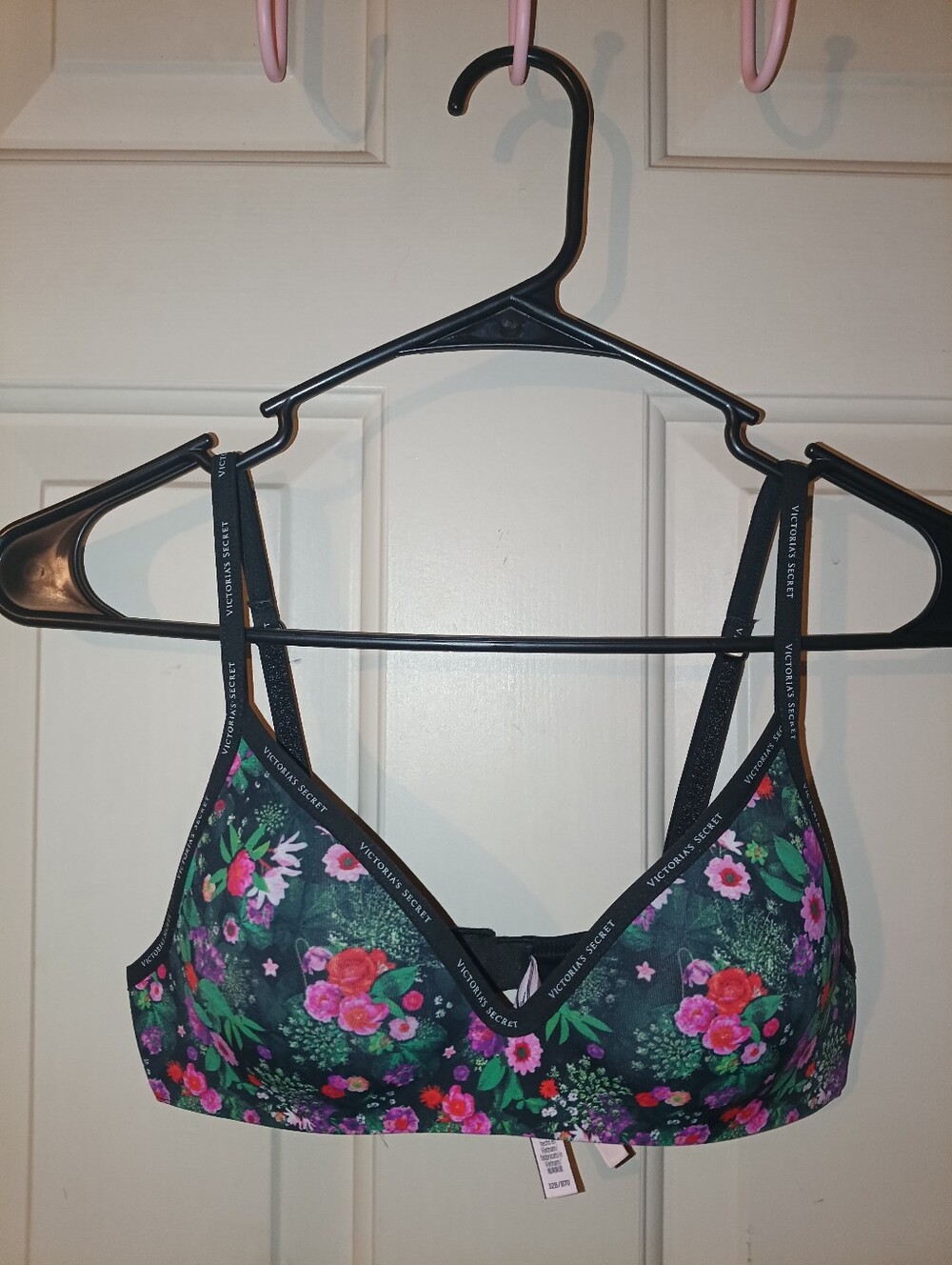 Victoria's Secret Lightly Lined Wireless Tshirt Bra Floral W\logo Straps 32B